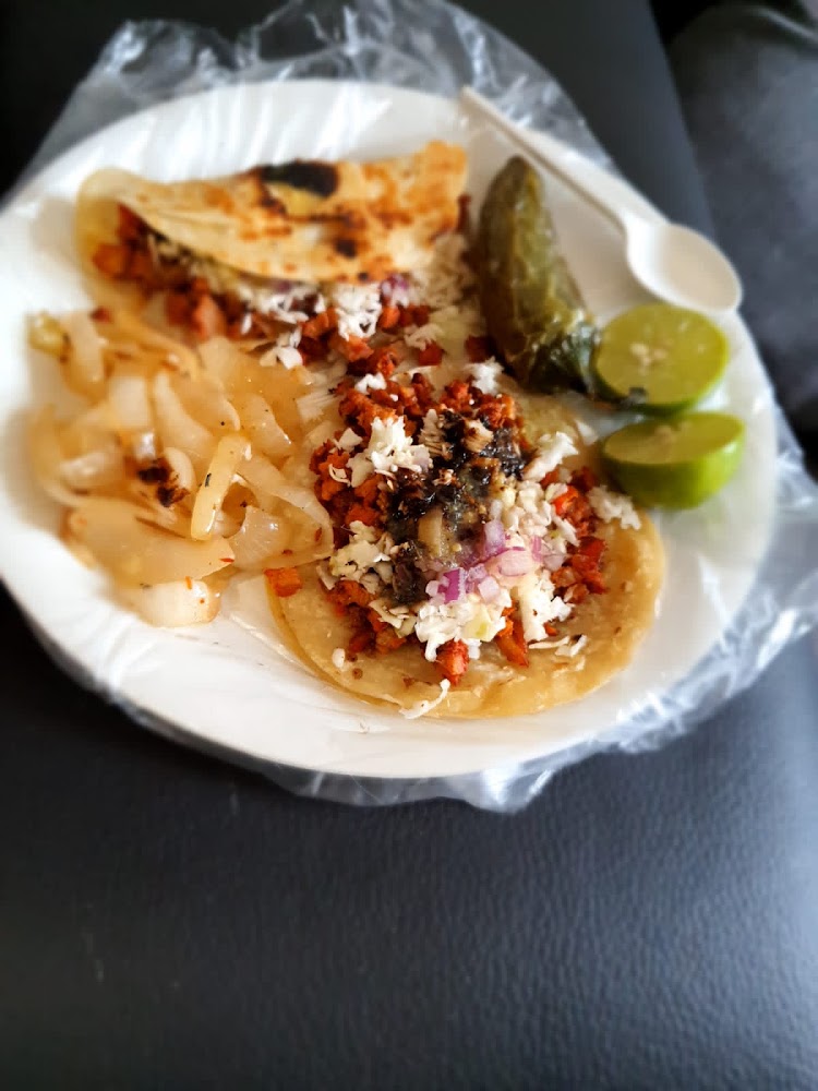 Tacos de adobada “ La Esquina “