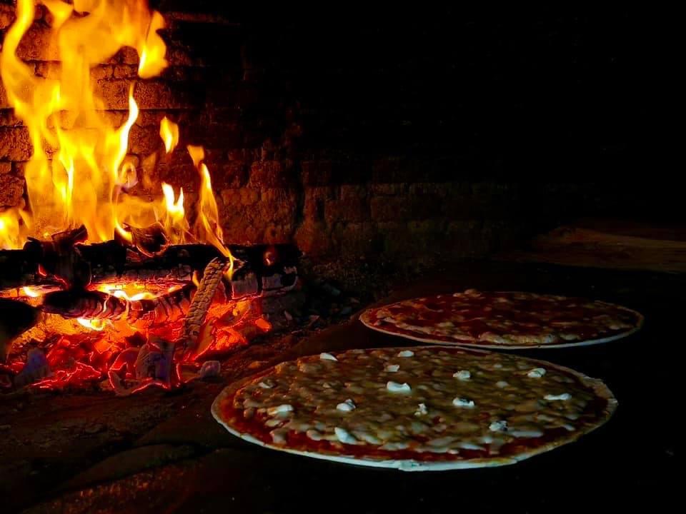 Villa Focaccia Pizzas a la Leña