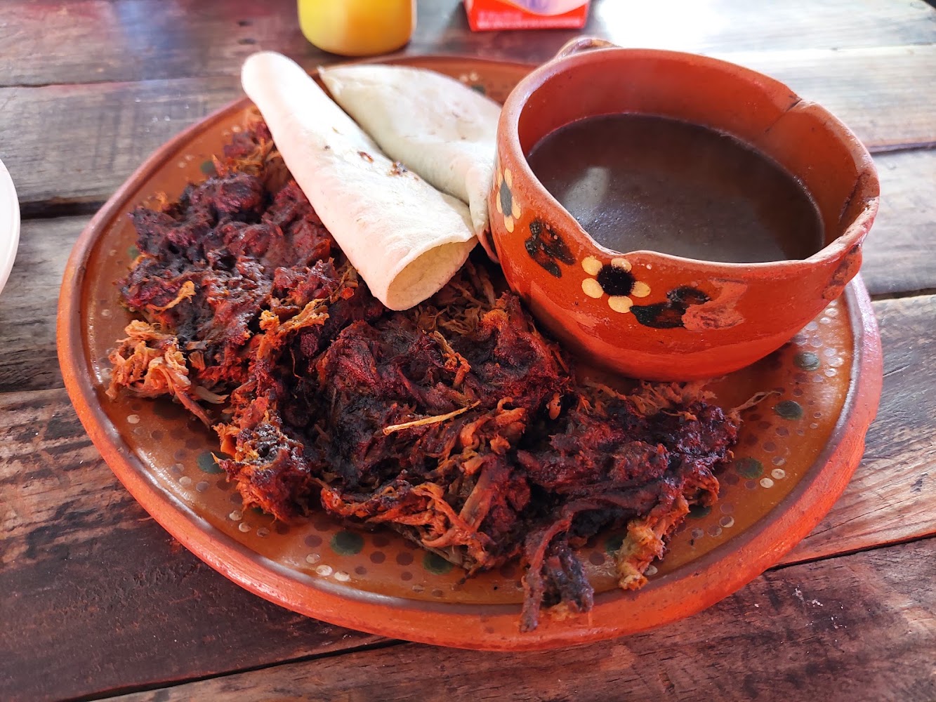 Tacos de birria El Gallo
