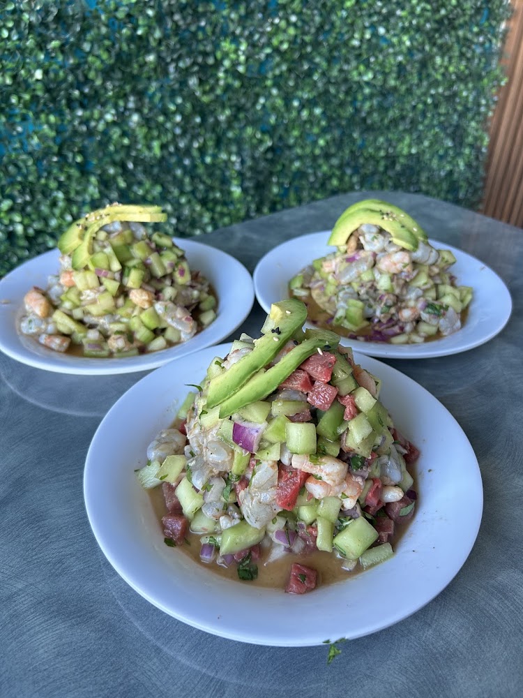 Okane Sushi & Mariscos