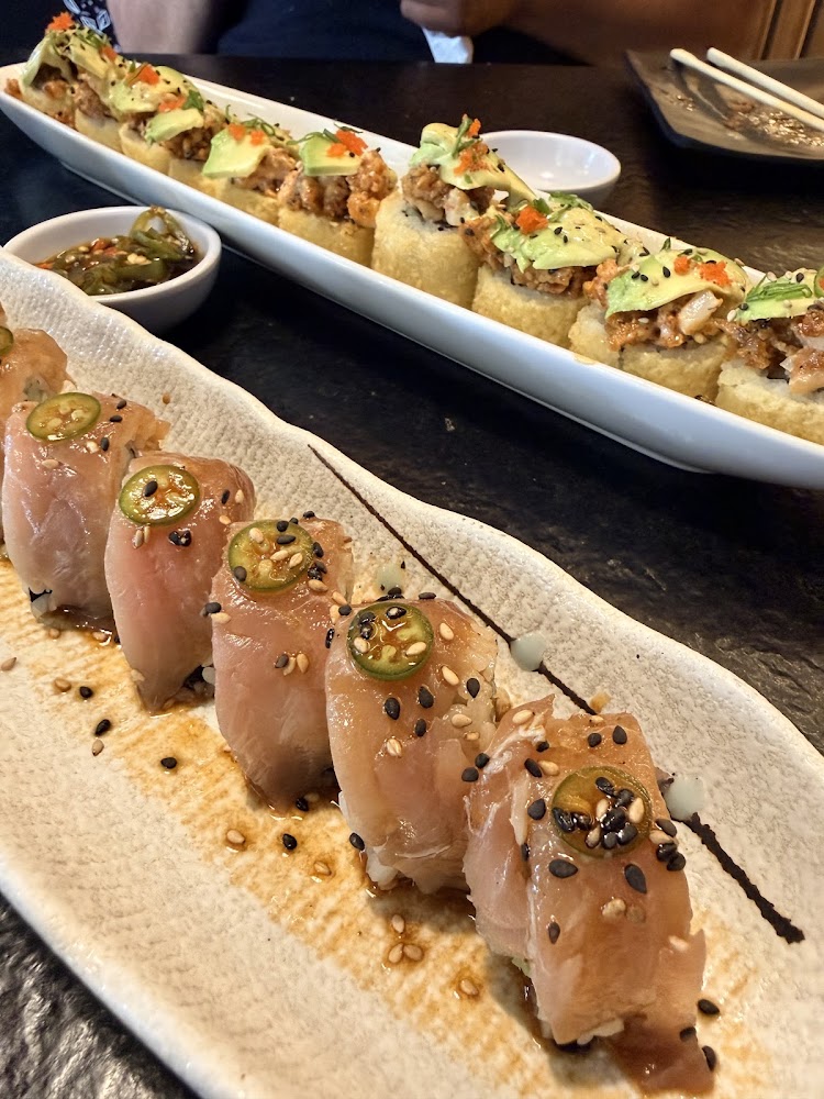 Moma Sushi Clouthier