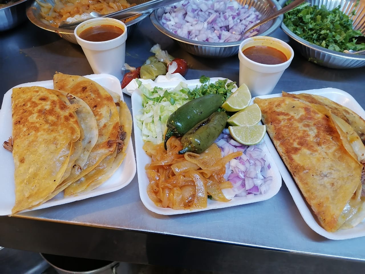 Tacos de birria y cenaduria PASADENA