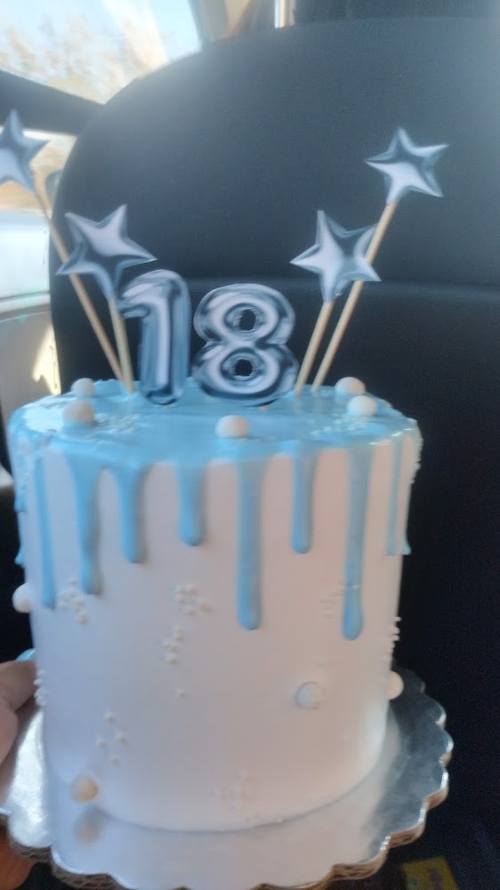 Adelyn'cake