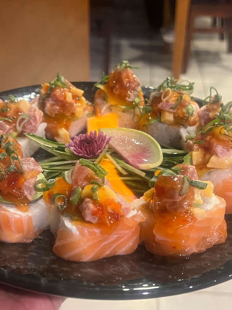Haruna Sushi Ramen Comida Japonesa Paseos del Sol