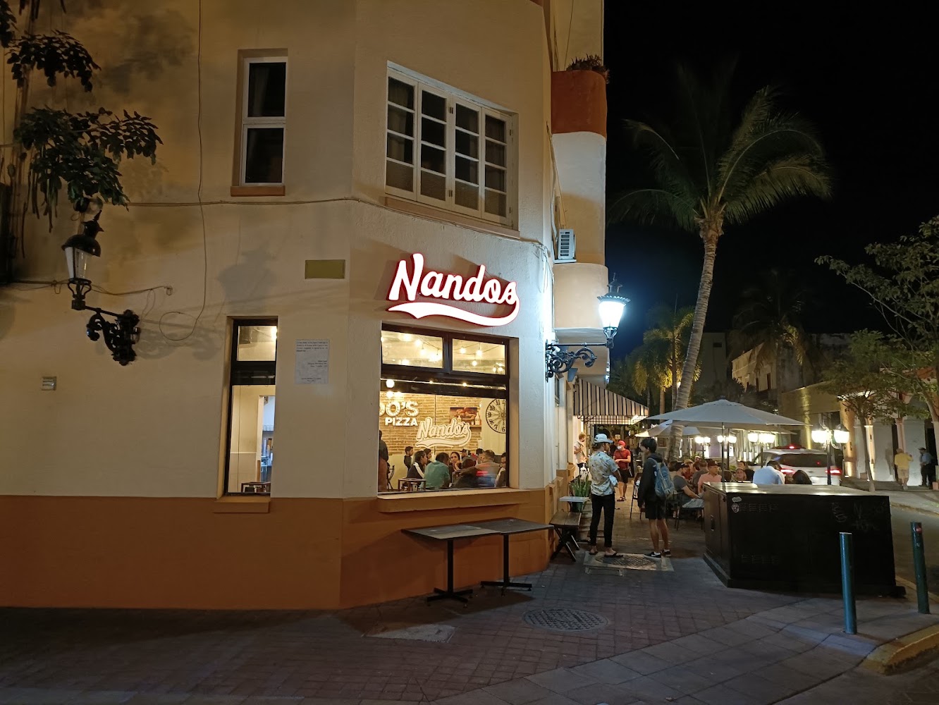 Nando's Pizza