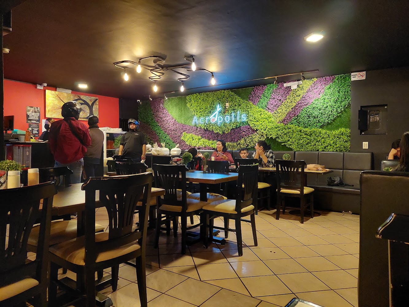 Acrópolis Sushi Revolución
