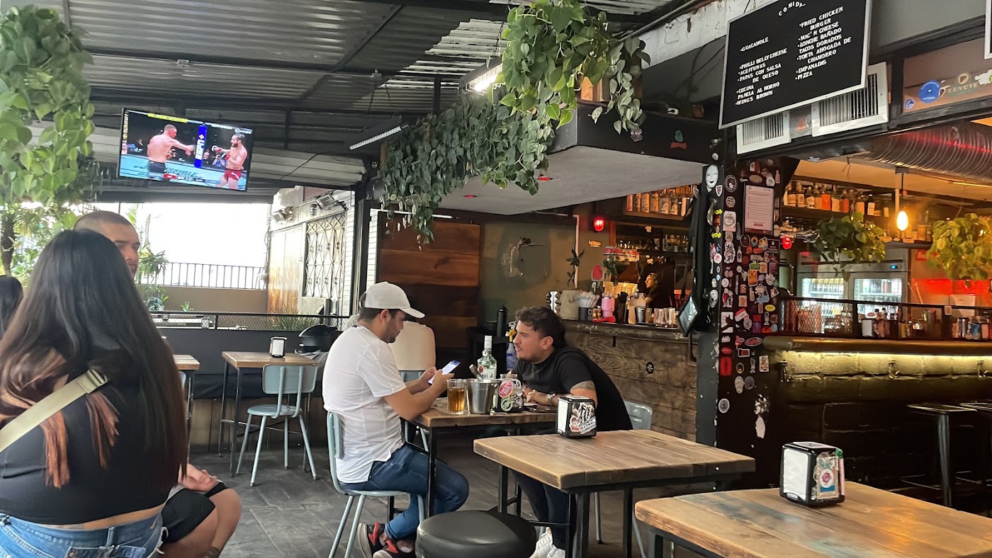 Peter Brown Bar