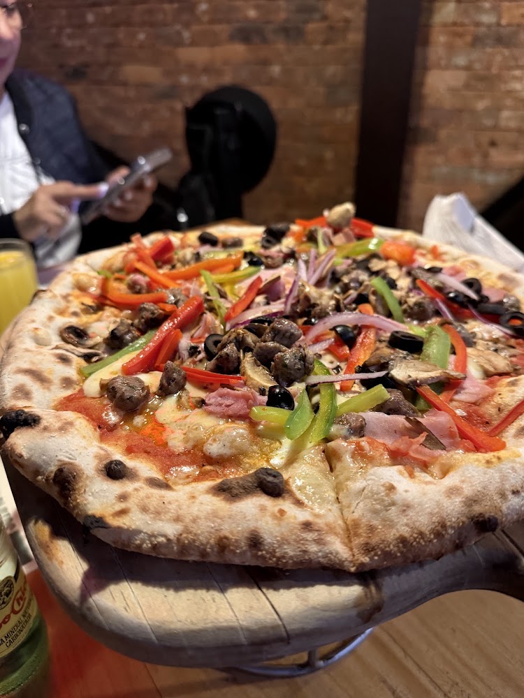 Bendita Madera Pizzería