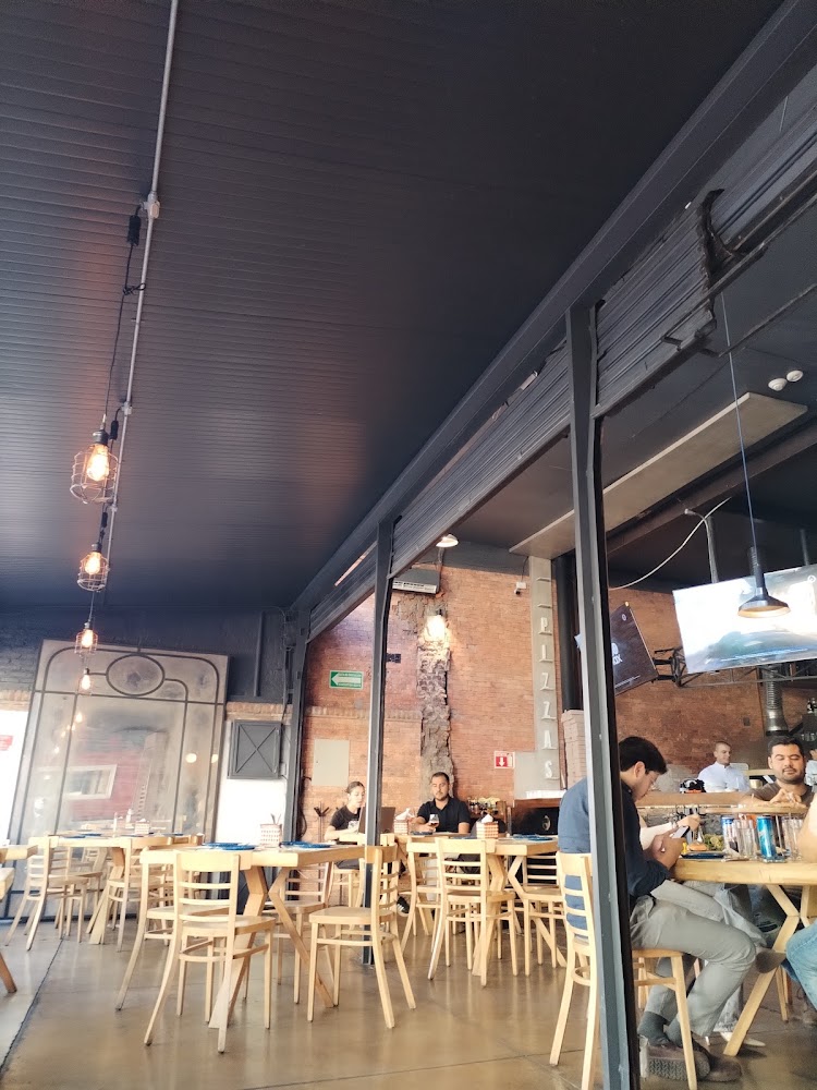 Bendita Madera Pizzería