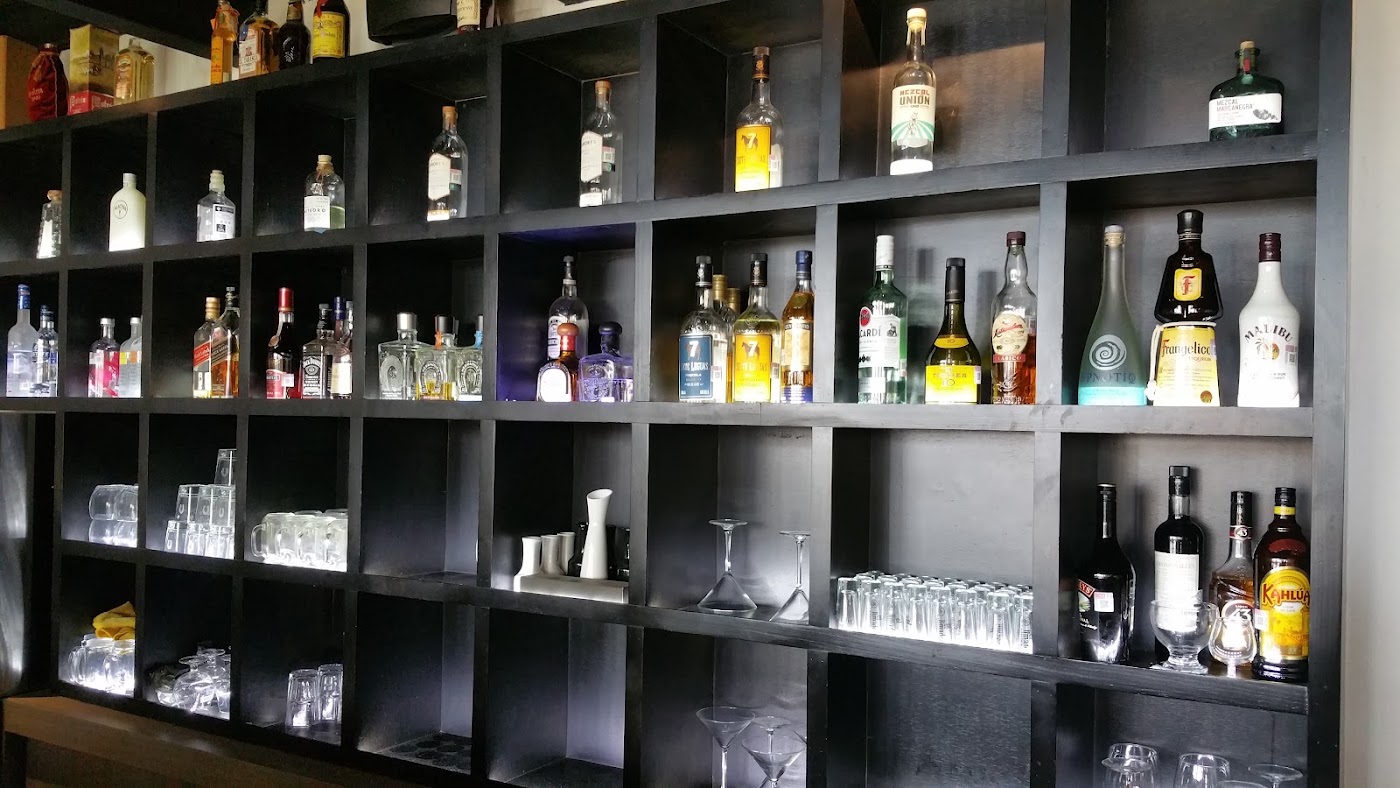 Hattori Sushi Mezcalería