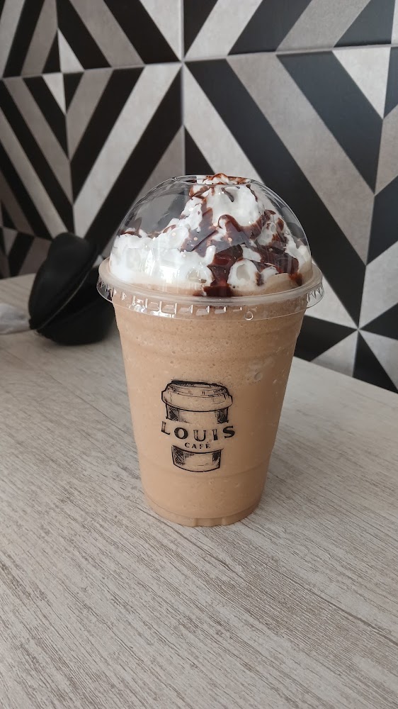 Louis Café