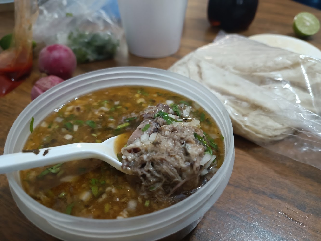 Cabeza en su jugo "Los Plebeyos"