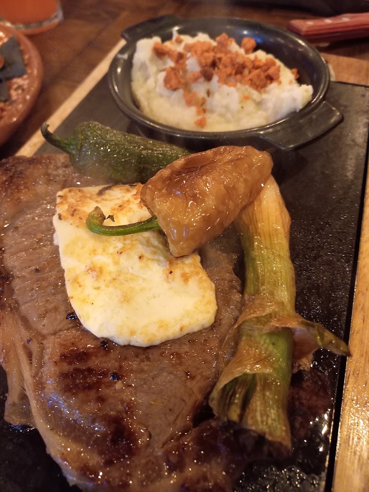 La Mariachi Bistro