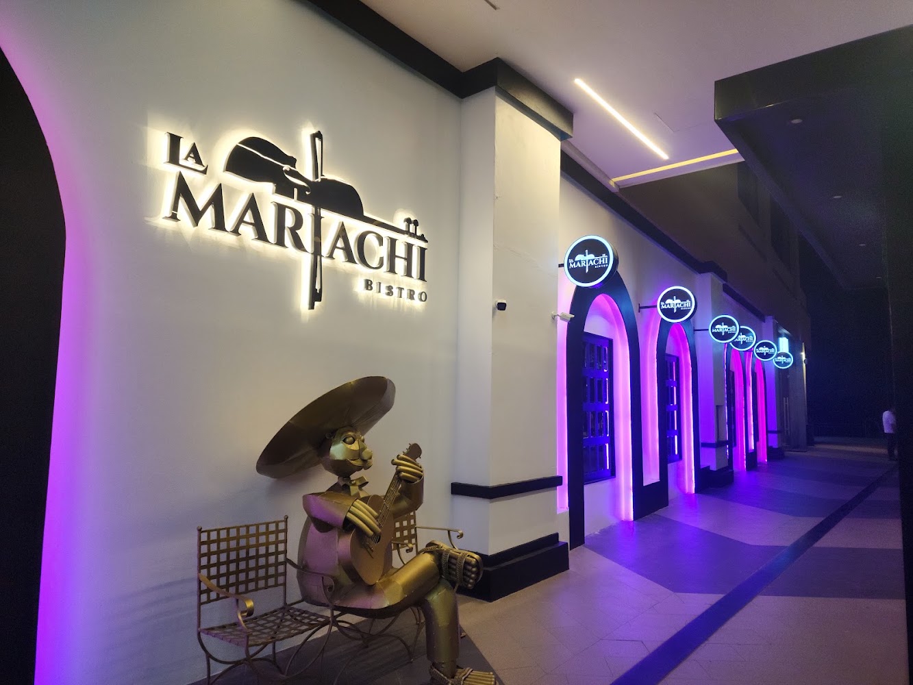 La Mariachi Bistro