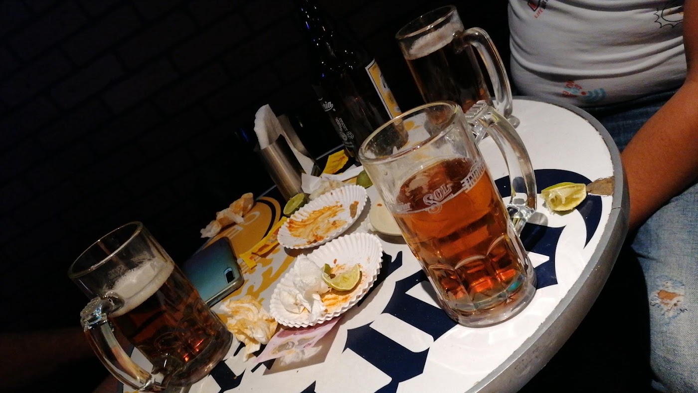 LA CUEVA DEL ROCK, Snack and Beer.