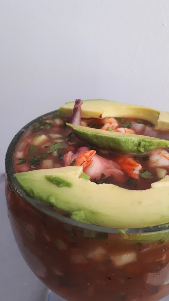 Clamatos y Mariscos Sofer