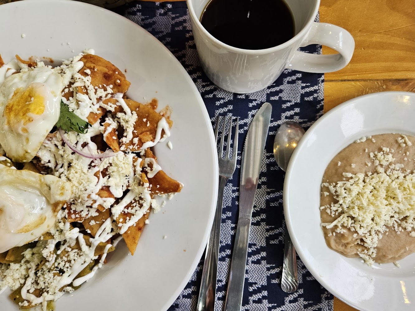 KAES Restaurante + Café