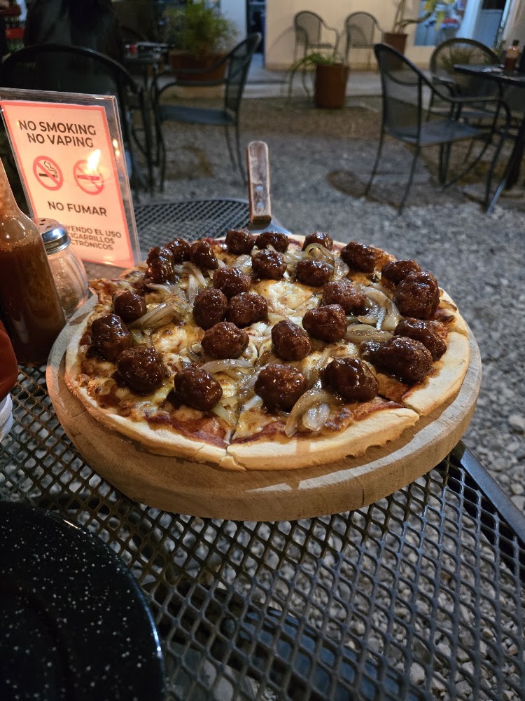 El Amsterdam Alley Pizzería