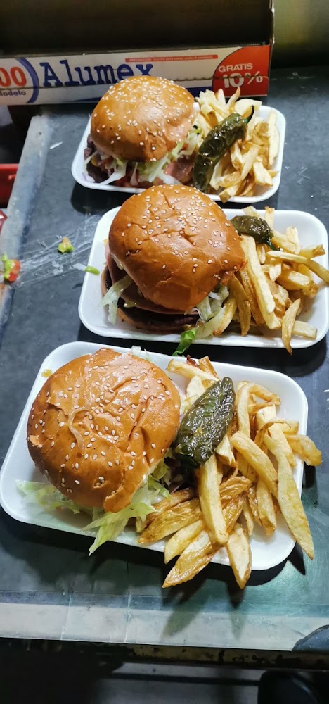 Hot Dogs y Hamburguesas *La Chipi*
