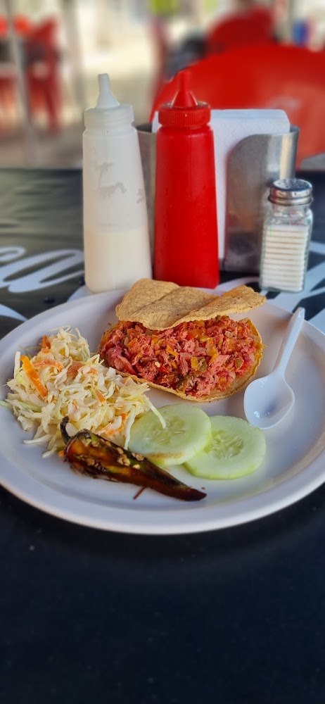Tacos Los Cabezones