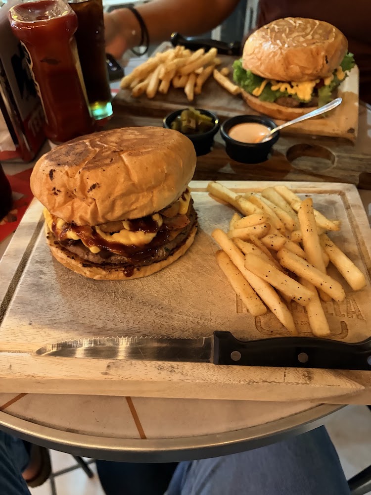 Pasta & Burgers Rakebela