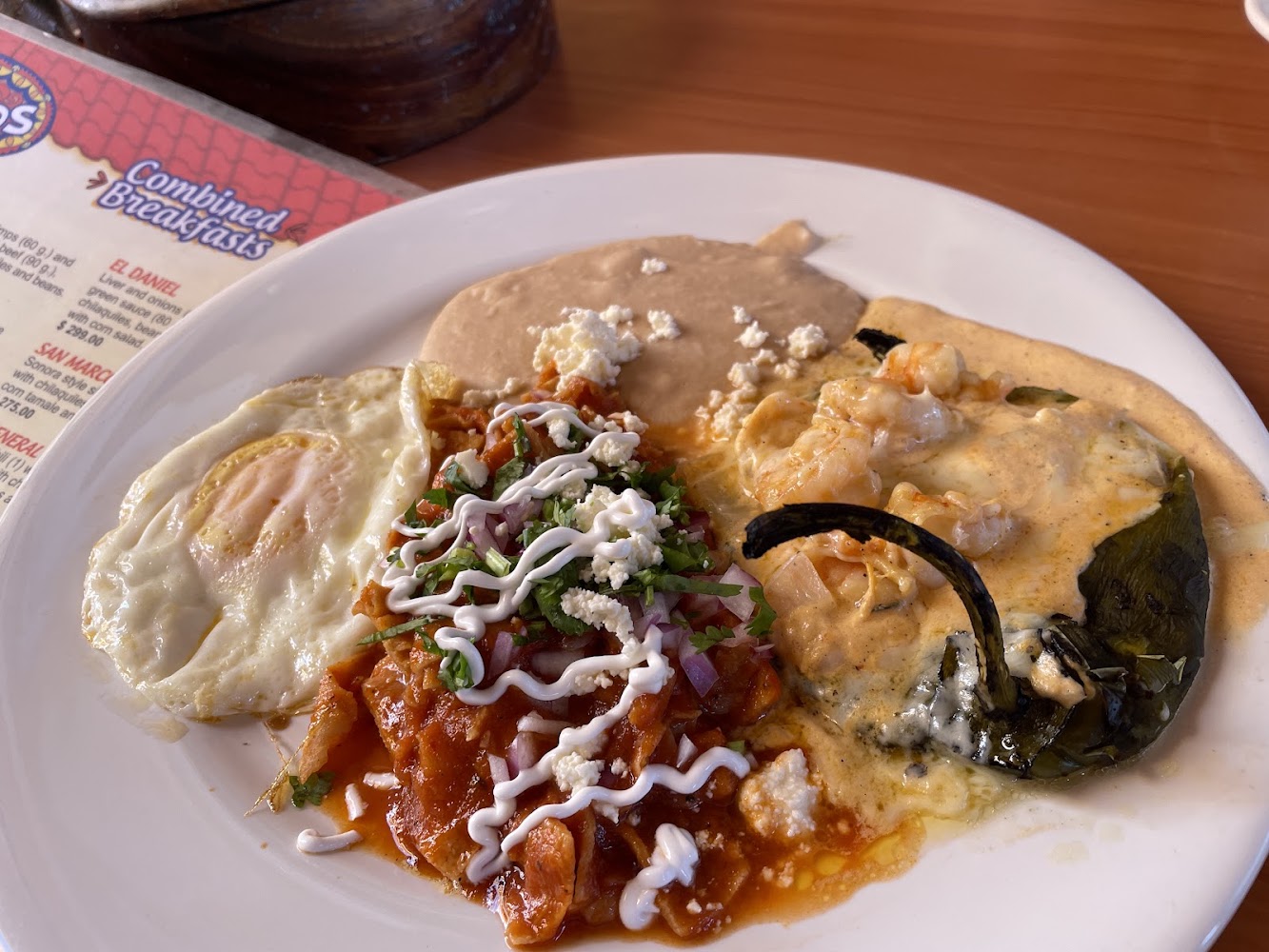 Restaurant Pancho's frente al Mar.