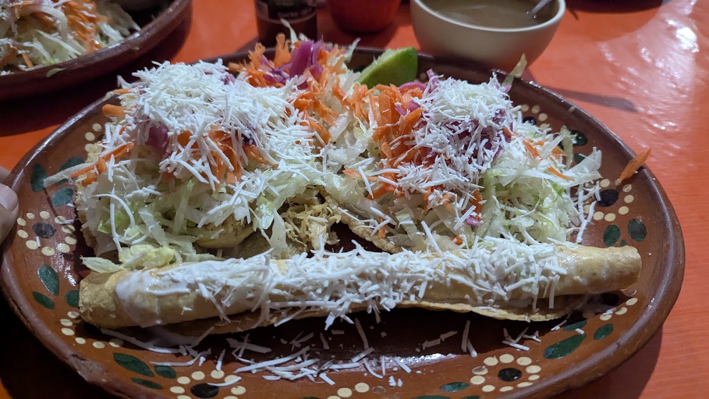 Cenaduría "Las Gordas 2"