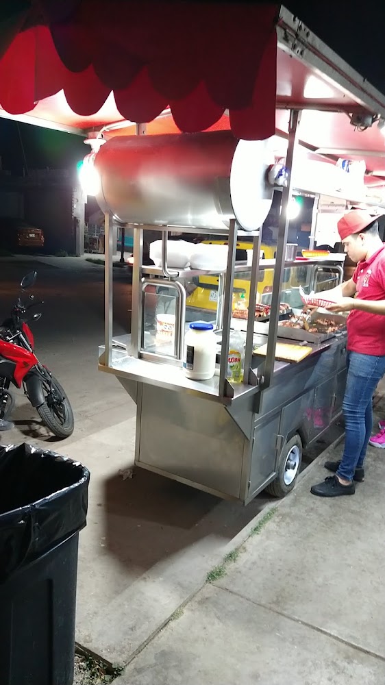 Hot Dogs El Tata