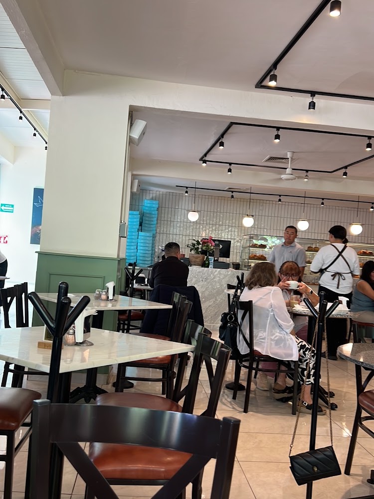 Leonela café bistró