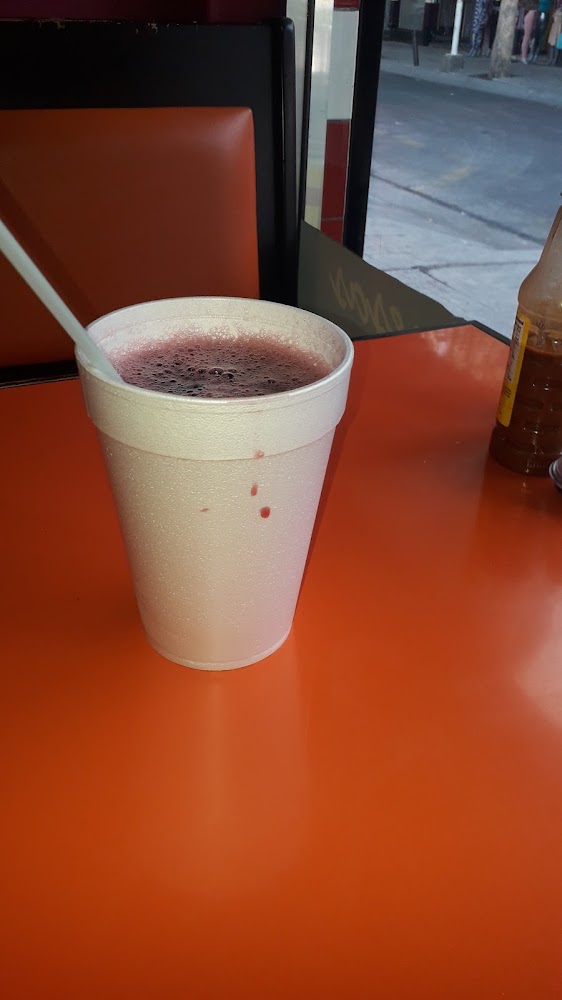 Jugos y Tacos California