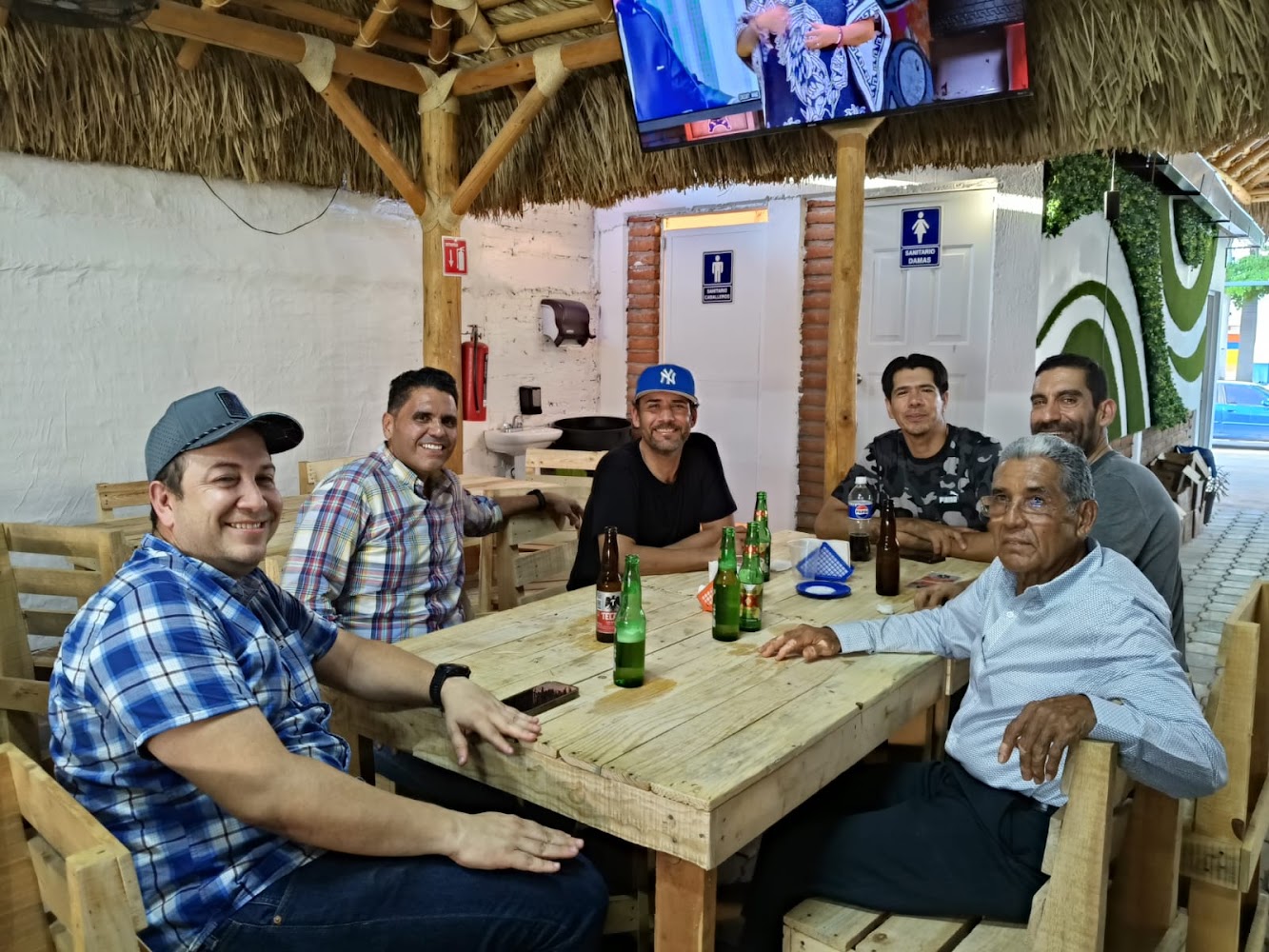 Las ranitas sport bar