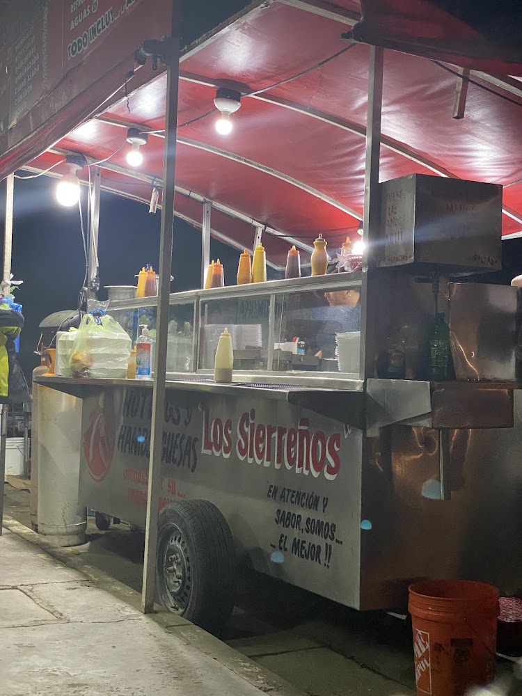 Hot Dogs Los Sierreños