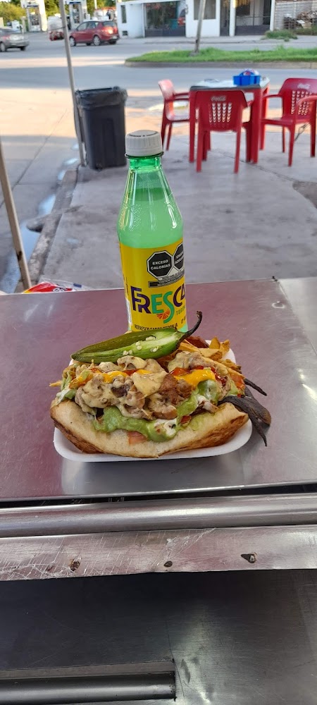Hot Dogs Los Sierreños