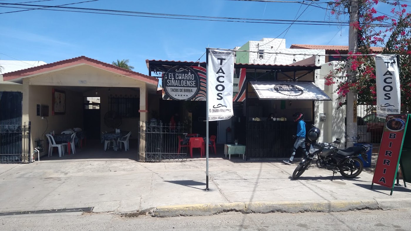 El Charro Sinaloense Tacos de Birria y más (por la mañana)