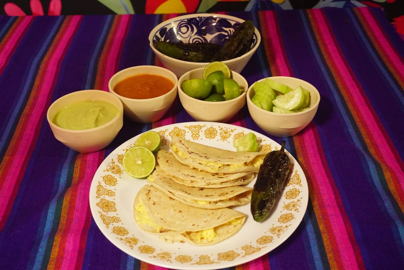 El Charro Sinaloense Tacos de Birria y más (por la mañana)