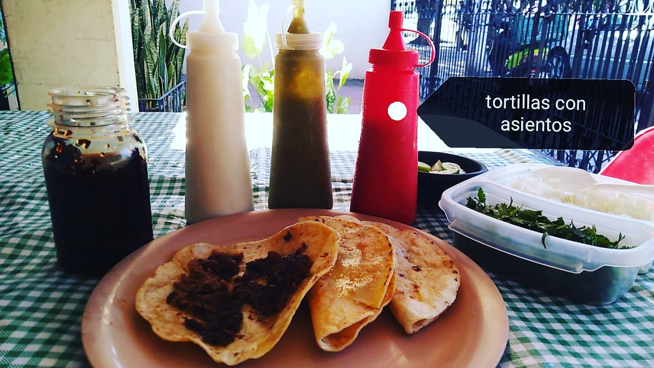 El Charro Sinaloense Tacos de Birria y más (por la mañana)