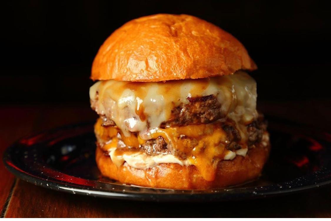 Louie Burger Americana