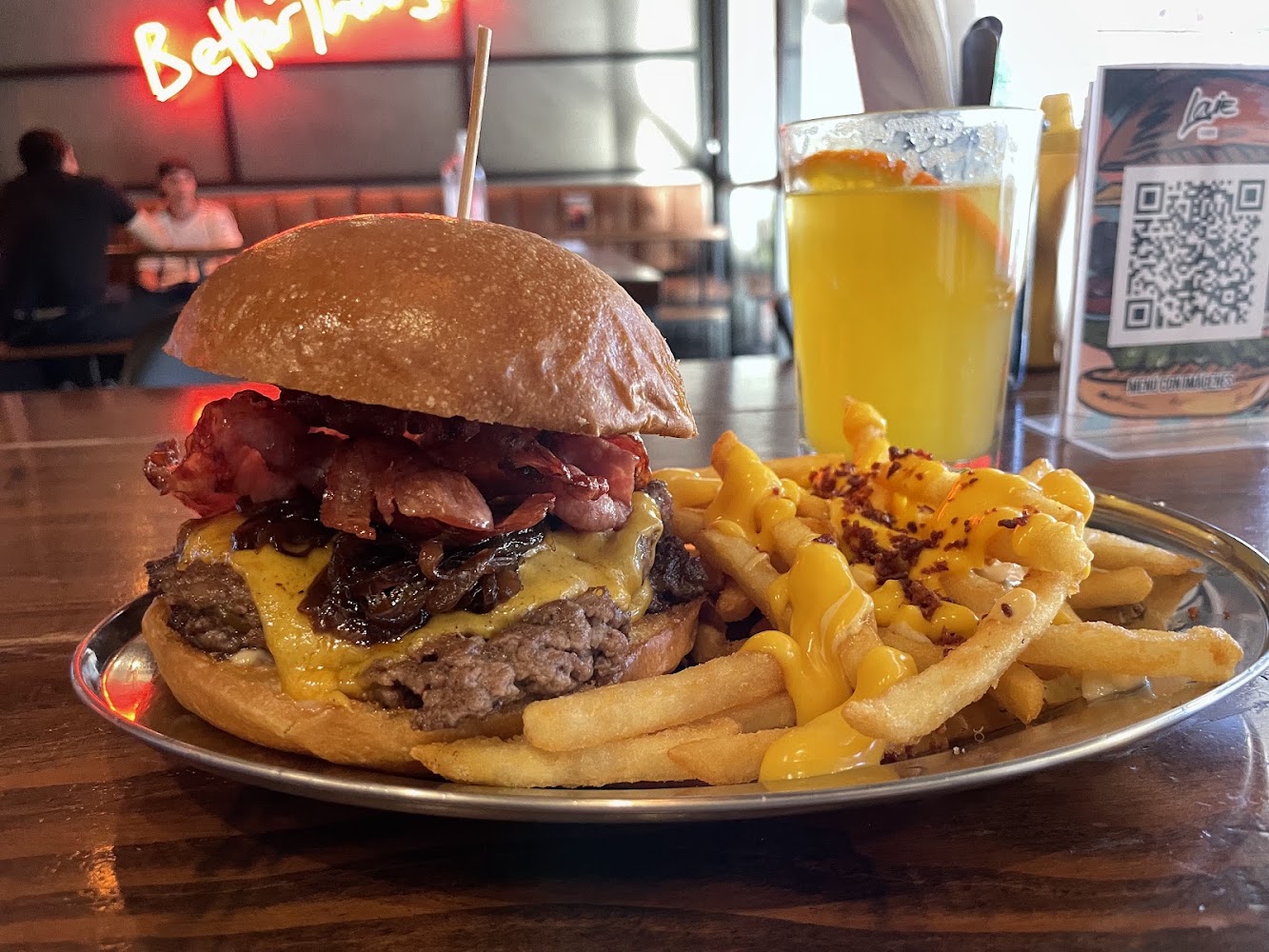 Louie Burger Americana