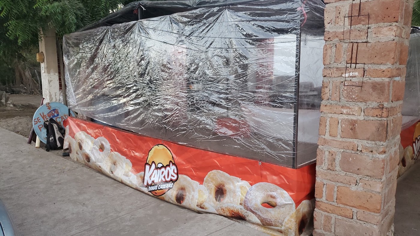 Rolln'Me Cinnamon roll & Donuts
