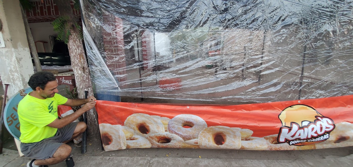 Rolln'Me Cinnamon roll & Donuts
