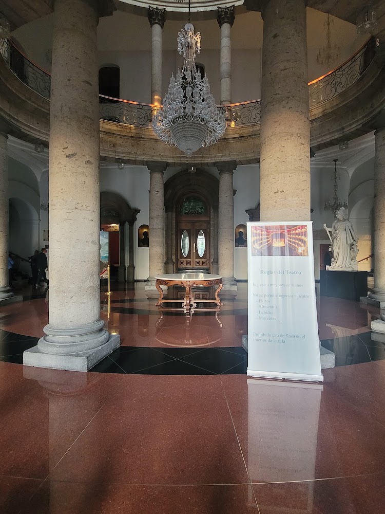 Café Boutique Teatro Degollado