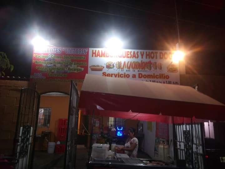 LA CACHONDA" Hot Dogs Y Hamburguesas"