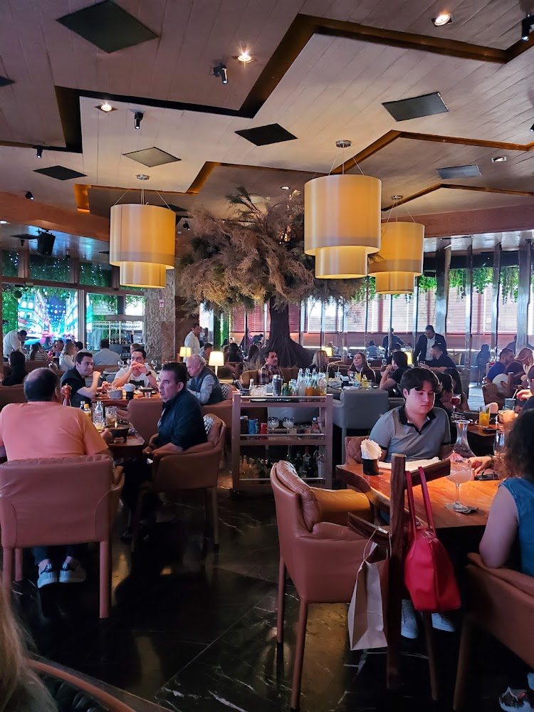Lobby 33