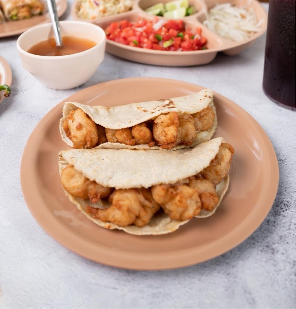 Tacos de camaron y pescado el pavo