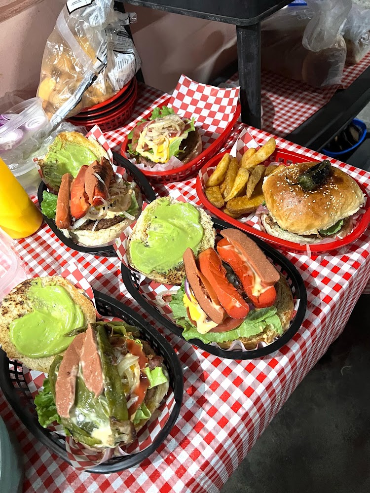Los Owen Hotdogs, Hamburguesas y Boneless
