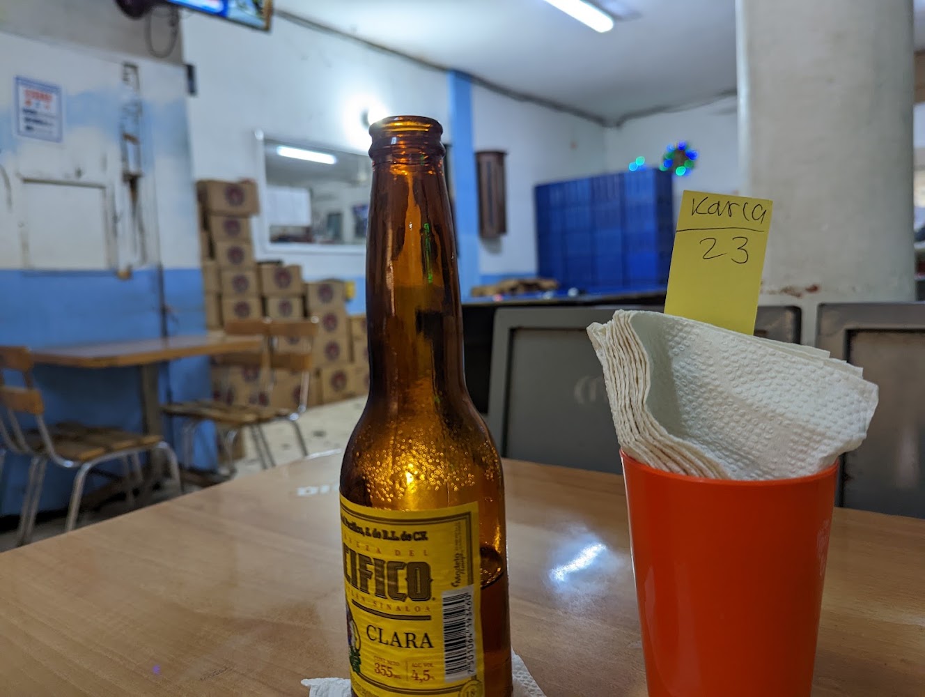 Happy’s Bar