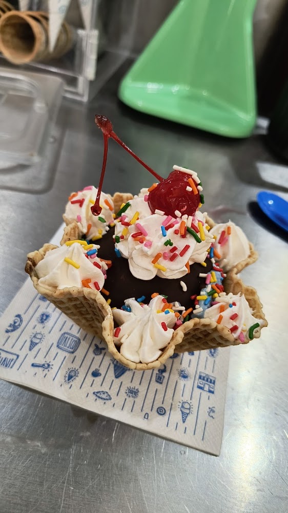 Helados Dolphy Fco I Madero