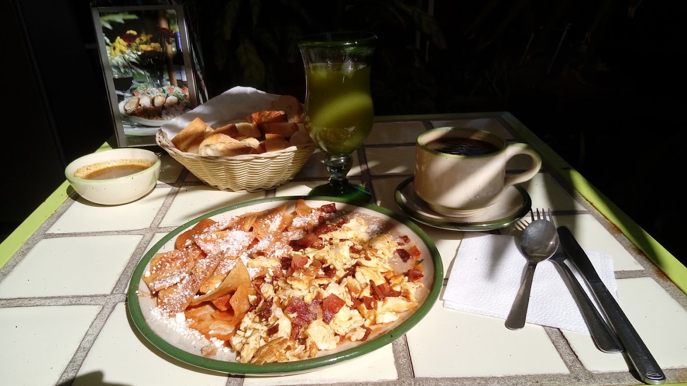 Los Arrayanes Café