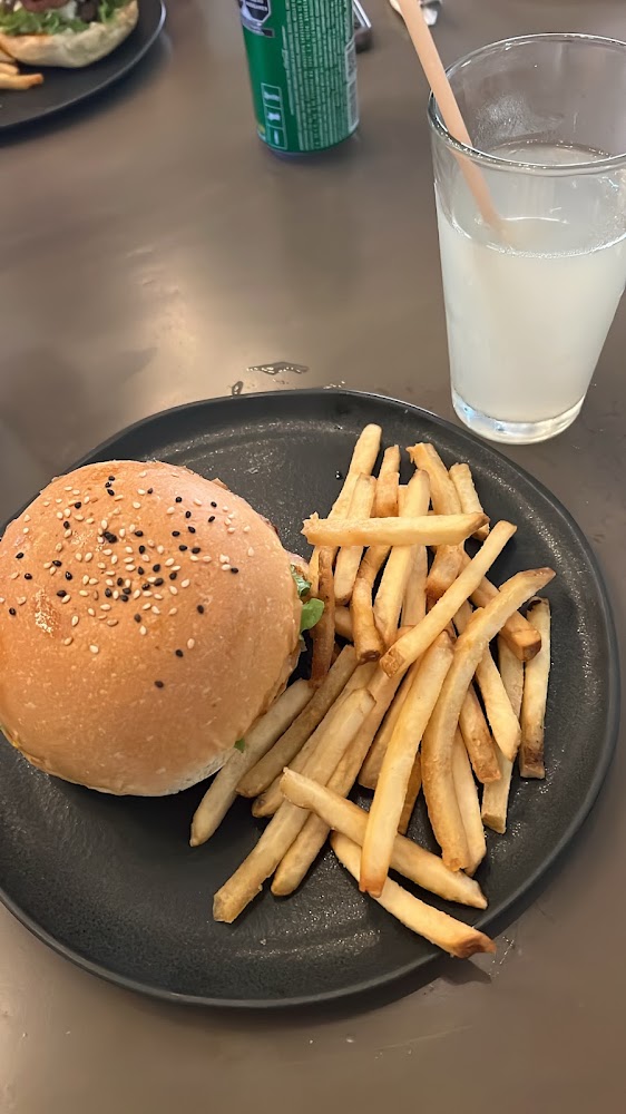 Yuzu Mar & Grill