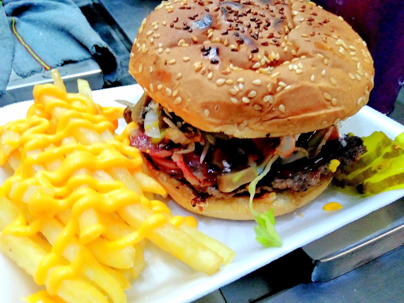 Hot Dogs Y Hamburguesas Jesin